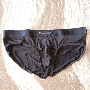 Calvin Klein Men's Embossed Icon Microfiber Hip Brief Underwear New Size XL